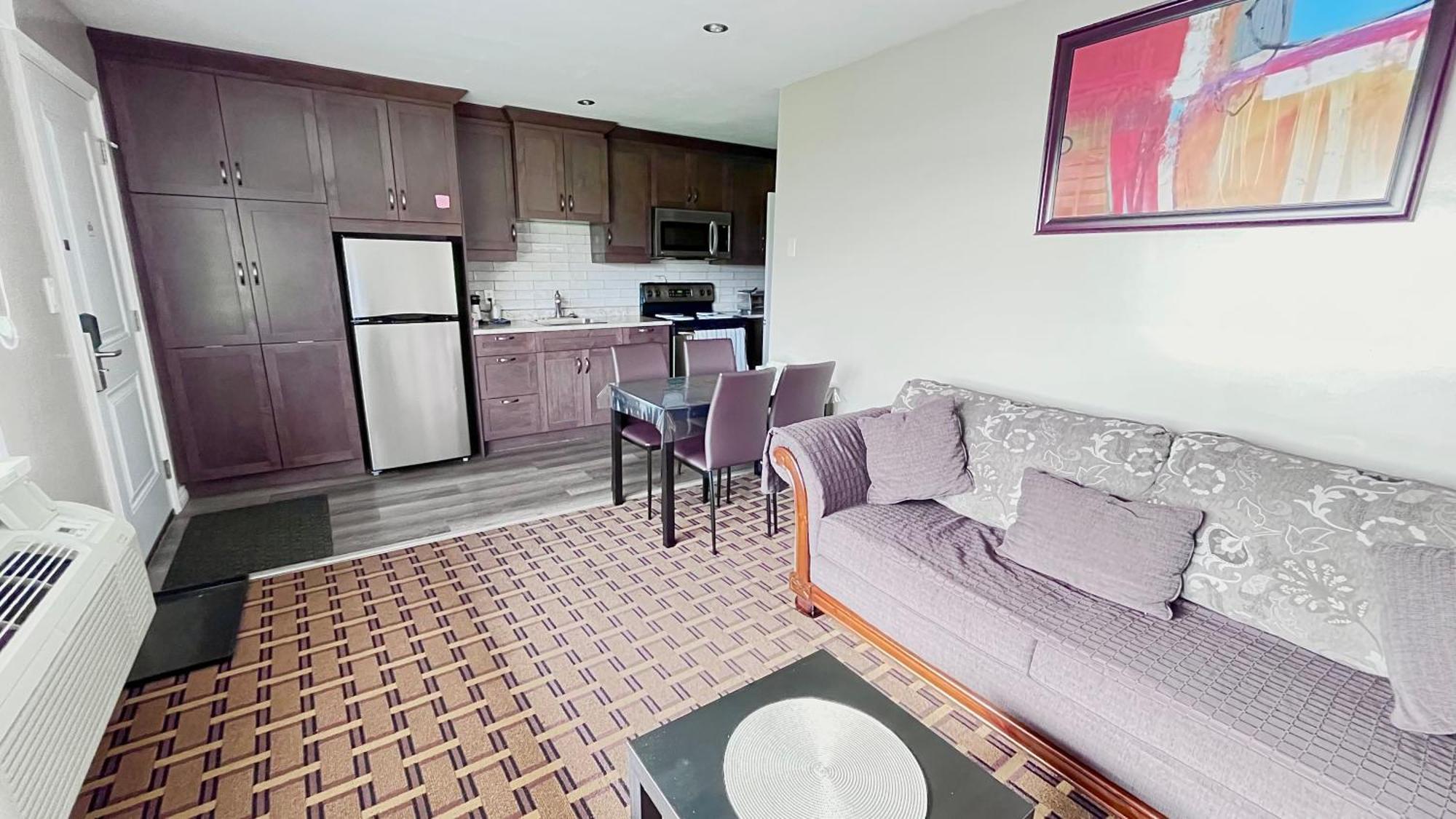 Park Place Motel & Suites Tweed Екстериор снимка