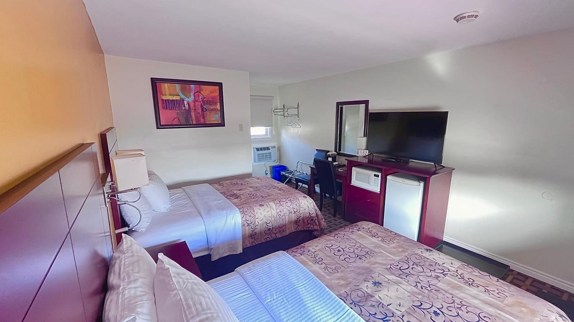 Park Place Motel & Suites Tweed Екстериор снимка